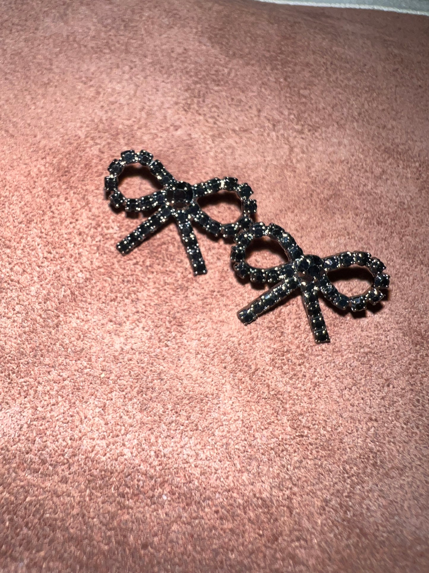 Glam Knot